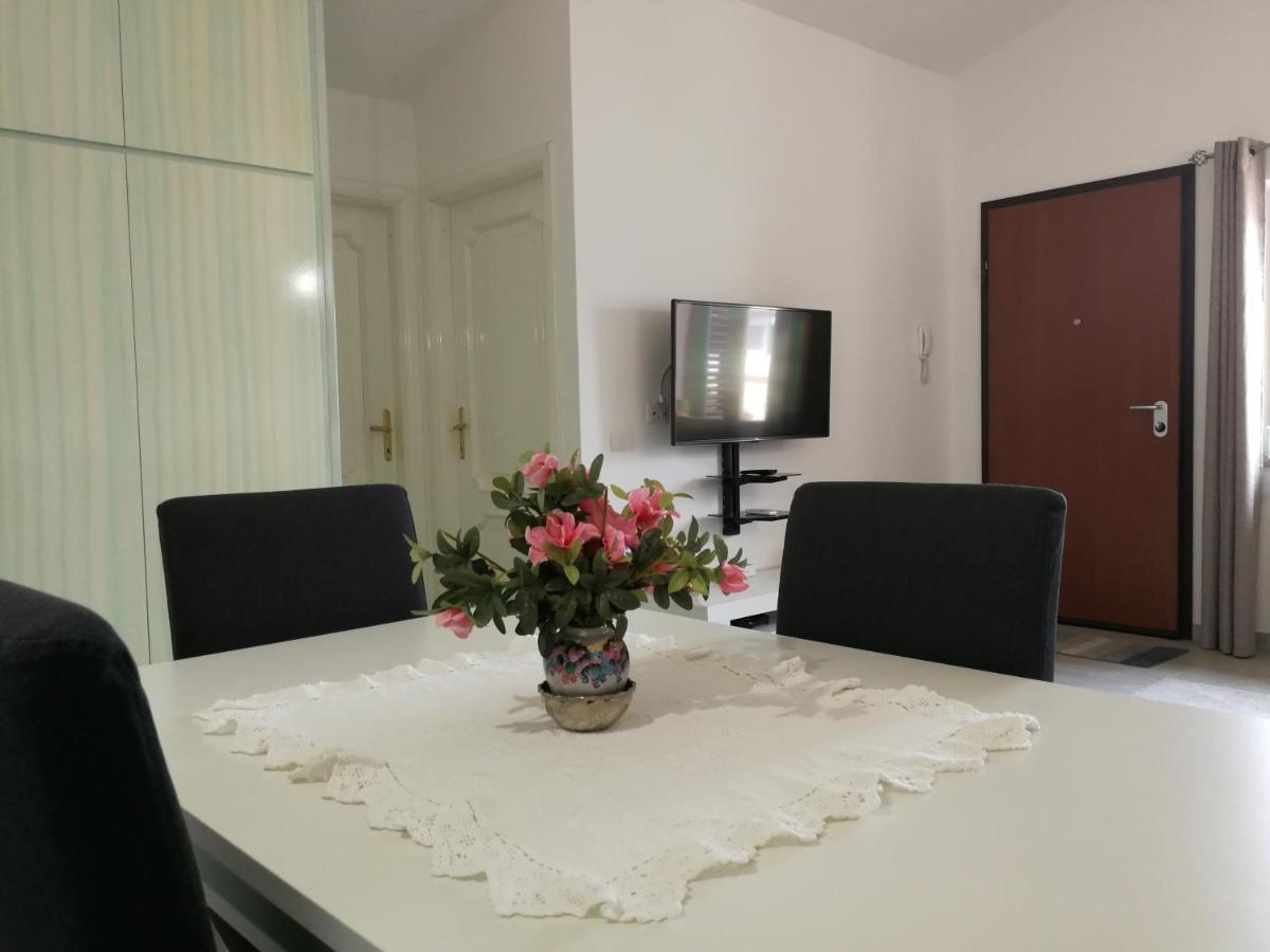 Domus Deiana Apartment Олбия Екстериор снимка